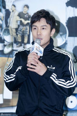 高清组图：韩团神话录制新概念节目《神话放送》