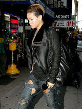 幻灯图集：好莱坞星踪集锦 希尔顿会面花花公子