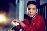 组图：《风影》李卓霖红衣雅痞目光如炬
