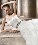 组图：欧美2012年婚纱系列发布 彰显高雅气质