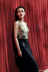 组图：于明加华美写真曝光 大气优雅性感迷人