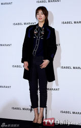 组图：林秀晶改走休闲风 高小英产后依然窈窕