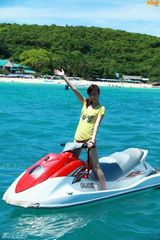 高清图：日本女星杉本有美海边拍写真清凉出镜