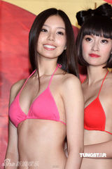 幻灯图：林志玲助阵模特公司开工 泳装环节趣味十足