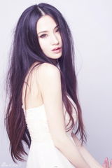 组图：蓝燕素雅写真曝光 清新之余不失性感