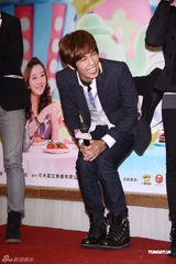 组图：朴政珉助阵《翻糖花园》将赴日本发新专辑