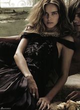 高清组图：伊莎贝尔-卢卡斯登《Vogue》秀优雅
