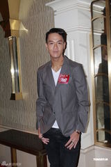 组图：梁安琪不问何超云恋情 否认赌王赠送近亿股份