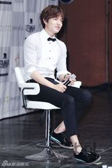 组图：李敏镐召开全球巡演首尔站记者会