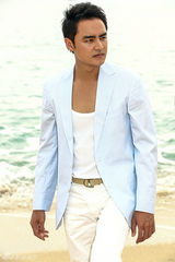 组图：明道独享悠闲假期 海边轻松惬意