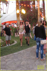 组图：《变3》女主牵手陌生男 疑与斯坦森情变