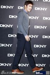 组图：少女时代CNBLUE等众星助阵品牌发布会