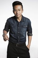 组图：邓超最新时尚写真曝光 展现双面自我