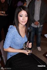 幻灯图：梁咏琪陈慧琳同场飚歌 梁汉文超酷墨镜抢眼