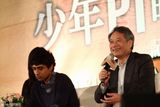 组图：李安《少年PI》台湾首映 男主角行跪拜大礼