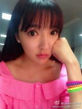 组图：王励勤主播女友微博晒美艳靓照