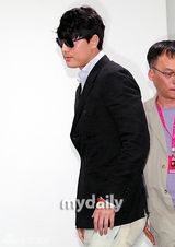 组图：郑雨盛(郑宇成)全州电影节做评委 出席发布会