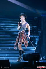 组图：邓紫棋曝林宥嘉支持个唱 害羞不谈