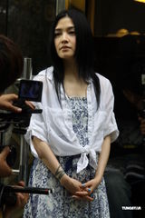 组图：范晓萱满足恋爱状态 新剧与胡歌邂逅奶茶店