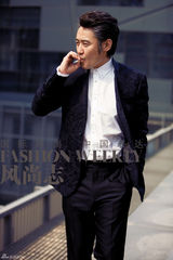 高清图：吴秀波写真登封面 大男人也爱搞怪风格