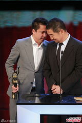 组图：《一九四二》张国立徐帆王中磊领金像奖