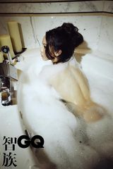 组图：唐嫣唐一菲等性感出镜 带你探索尤物房间