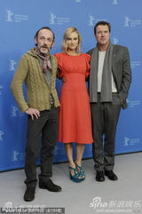 高清：《未知》发布会 黛安-克鲁格红裙娇艳受热捧