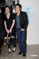 高清：陈国邦迎娶罗敏庄现场洒泪 众无线艺人道贺