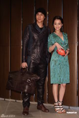 组图：彭于晏谢欣颖代言春装展现迷人色彩与魅力