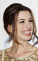 高清：《爱情灵药》亮相悉尼 海瑟薇吉伦哈尔秀默契