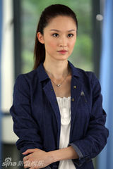 组图：《等待绽放》主演定妆照