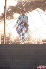 组图：罗志祥开演唱会 强抱蔡依林索吻掀高潮