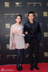 组图：李晨首秀T台风引领新春男士时尚