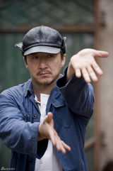 幻灯图集：《功夫梦》成龙版海报曝光 调教小史密斯