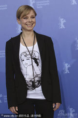 幻灯图：丹麦电影《一家人》记者会 主创齐亮相