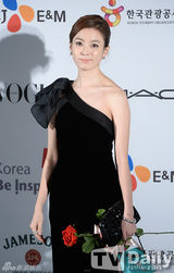 组图：釜山国际电影节众星云集 篮毯璀璨耀眼