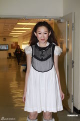 组图：《劲歌金曲》录影 黄耀明张继聪王菀之献唱