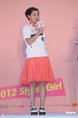 组图：郭采洁将发新专辑 否认与杨佑宁恋情