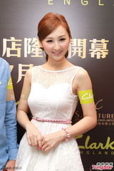 组图：高海宁大秀玉背 李亚男罕有秀性感