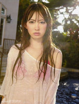 组图：AKB48小岛阳菜性感美乳照集合 深沟诱人