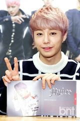 组图：男团M.pire举行第二张单曲签名会