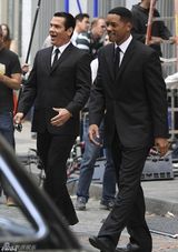 组图：威尔-史密斯《黑衣人3》纽约取景 剧照曝光