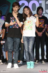 组图：陶喆出席金曲揭幕 澄清与吴克群无心结