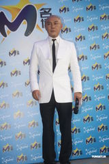 组图：何润东回应“地下女友”传闻 望40岁前成婚