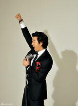 高清组图：韩星李敏贞孔侑拍春装写真青春靓丽