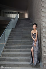 组图：贾青写真雍容华贵演绎双面佳人