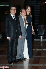 组图：晶刚香港婚礼 徐子淇与老公李家诚亮相