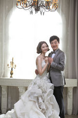 高清图：韩片《结婚前夜》曝四对情侣婚纱写真