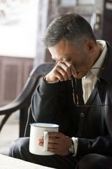 组图：历史战争剧《革命人》杀青 聂远老年造型曝光