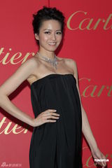 组图：众星时尚活动竞艳 梁咏琪称恋情稳定